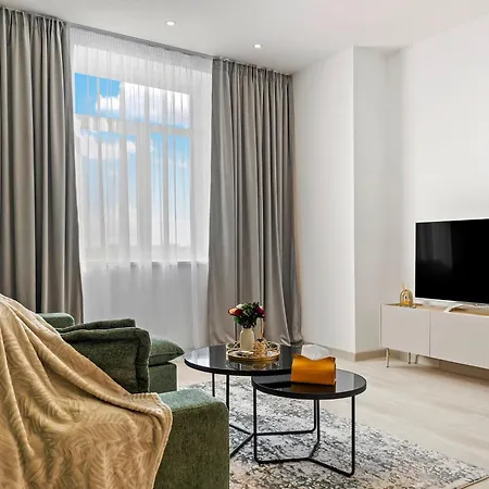 Apartment Rin Luxury Pool & Bukarest